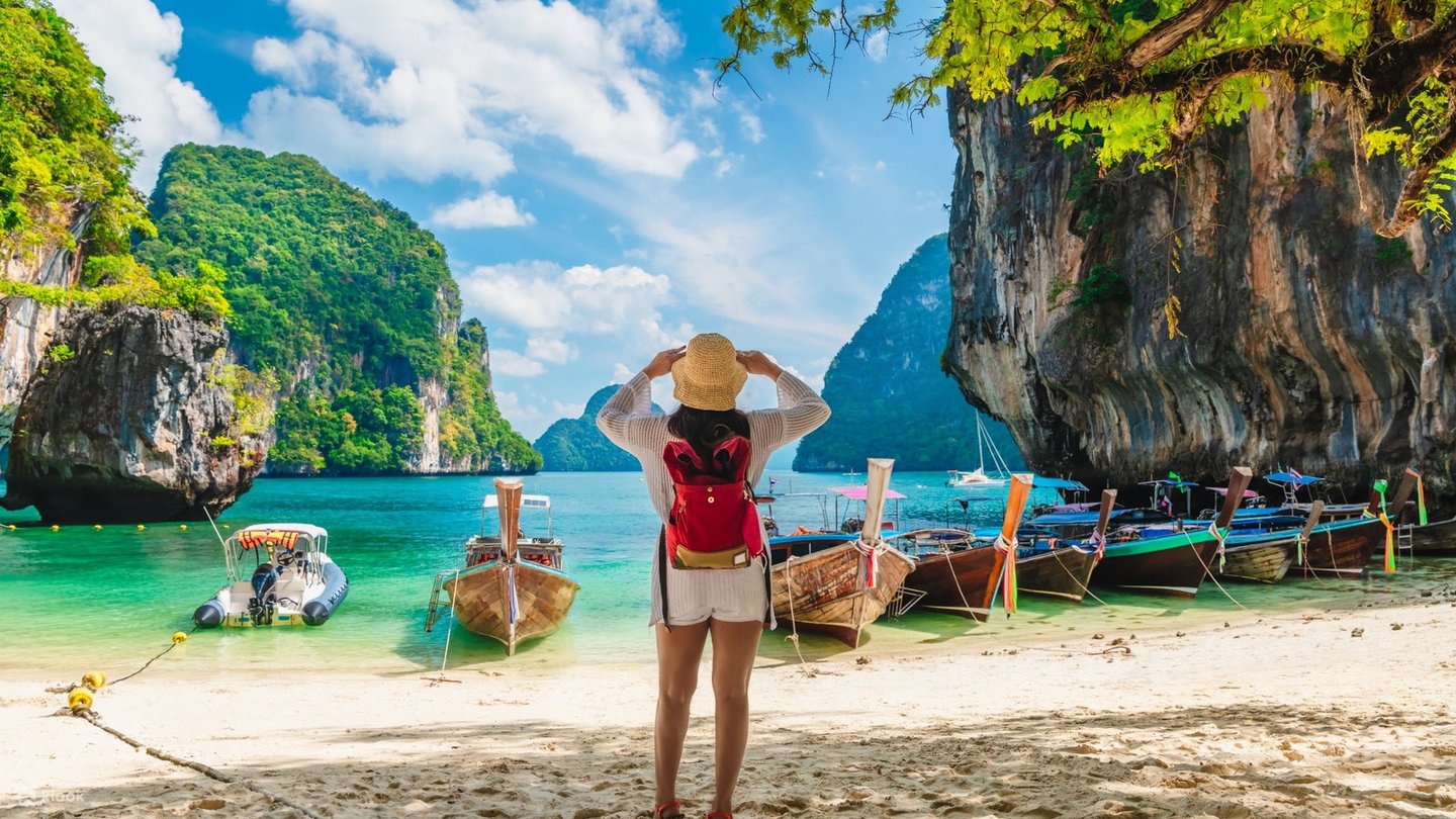Phuket: Phi Phi, Maya Bay and Khai Island Speedboat Tour with Lunch